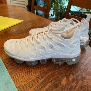 Nike White Air Vapormax Plus Sneakers